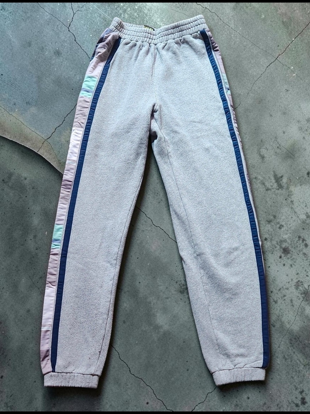 K-Swiss Light Gray Joggers with Navy Side Stripes